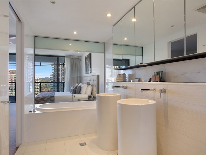 Broadbeach QLD 4218