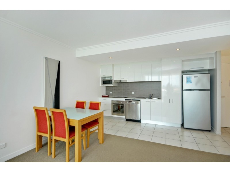 Broadbeach Waters QLD 4218