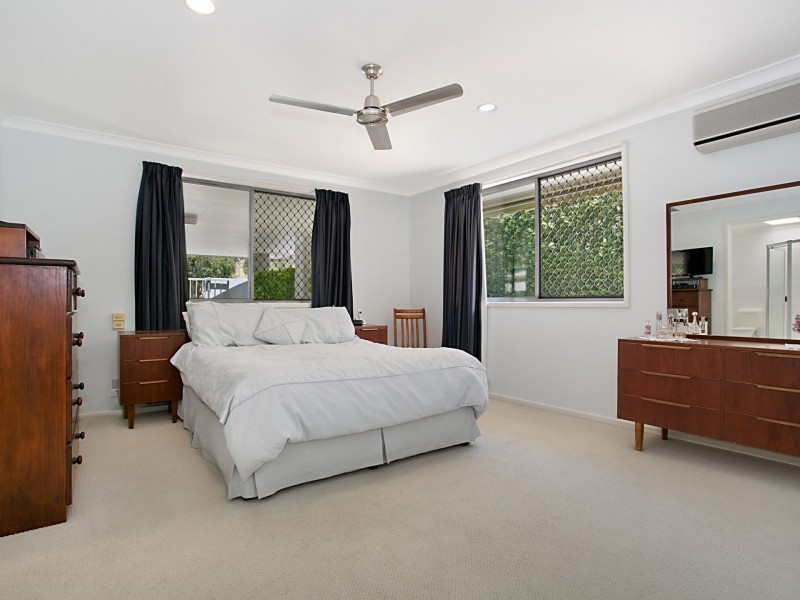 17 Salerno Street, Isle Of Capri QLD 4217