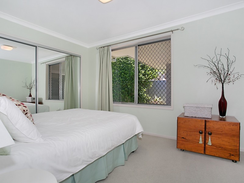 17 Salerno Street, Isle Of Capri QLD 4217