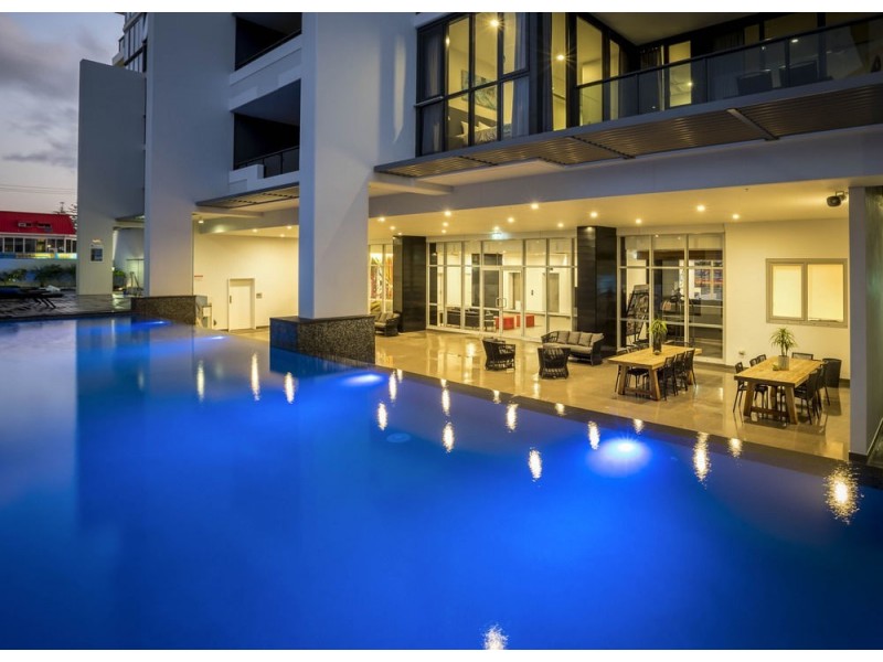 Unit 25/2729-2733 Gold Coast Highway, Broadbeach QLD 4218