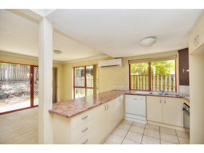 5/107-111 Greenacre Drive, Parkwood QLD 4214
