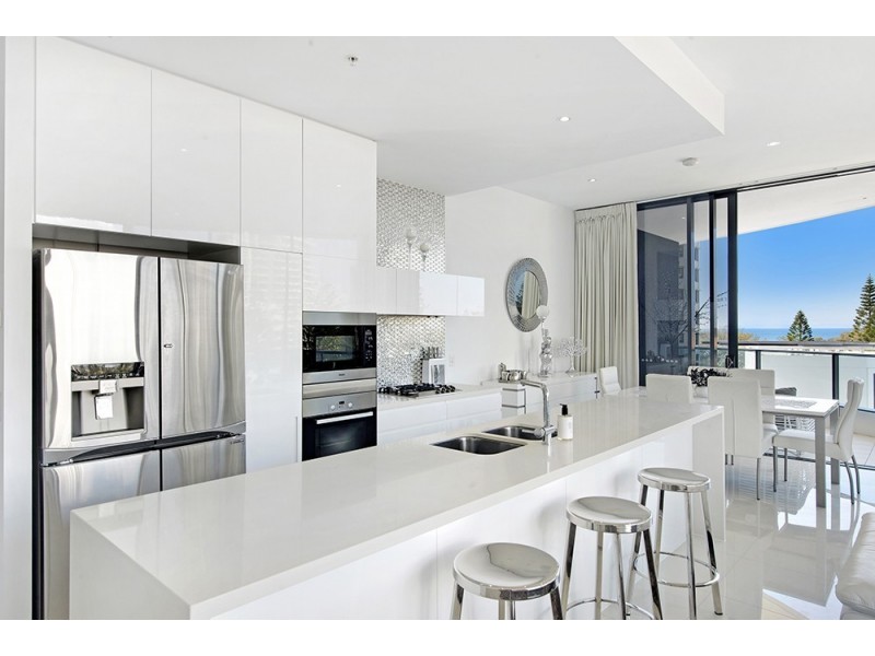 10404/1 Oracle Boulevard, Broadbeach QLD 4218