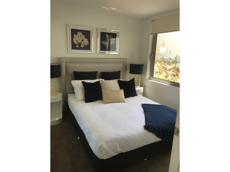 3201/8 Waterford Court, Bundall QLD 4217