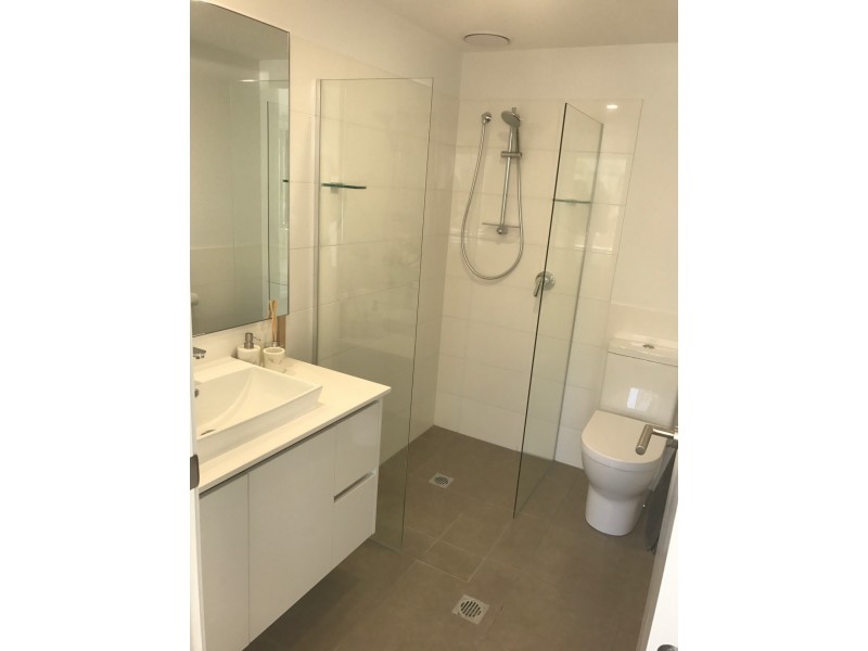 3201/8 Waterford Court, Bundall QLD 4217