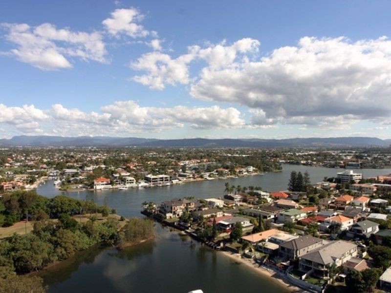 40 Hamilton Avenue, Surfers Paradise QLD 4217