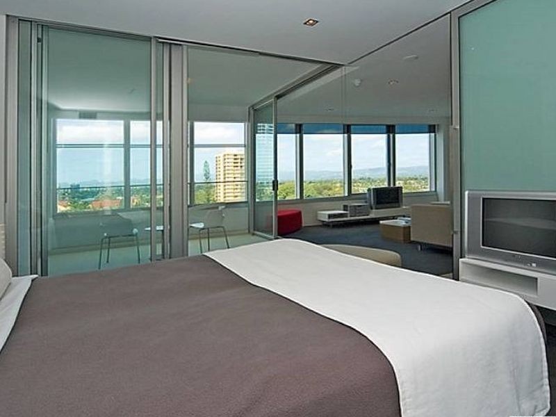 707/9 Hamilton Avenue, Surfers Paradise QLD 4217