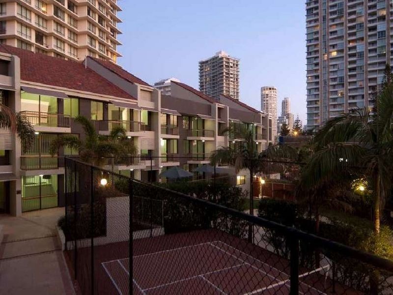 15/3355 Gold Coast Hwy, Surfers Paradise QLD 4217