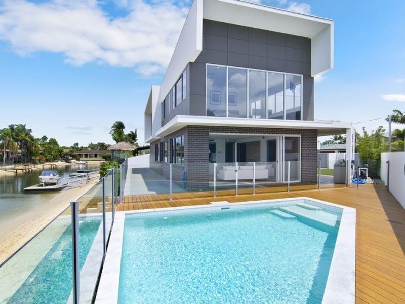 14 Palmetto Court, Broadbeach Waters QLD 4218