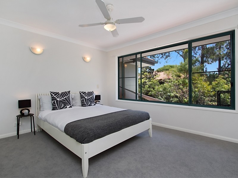 2/19 Santa Barbara Road, Hope Island QLD 4212