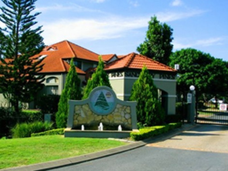 2/19 Santa Barbara Road, Hope Island QLD 4212