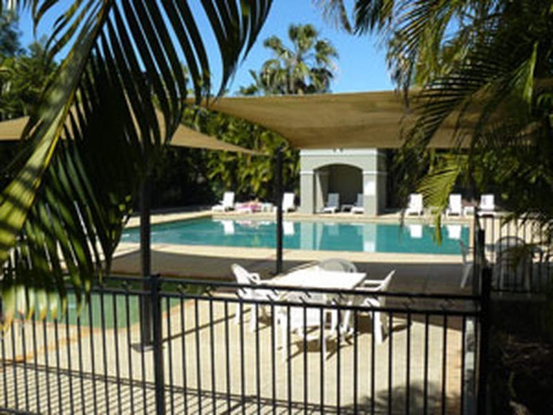 2/19 Santa Barbara Road, Hope Island QLD 4212