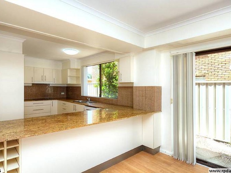 7/17 Duet Drive, Mermaid Waters QLD 4218