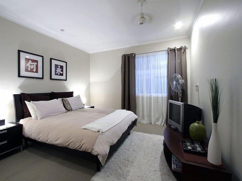 6 Pensacola Court, Broadbeach Waters QLD 4218