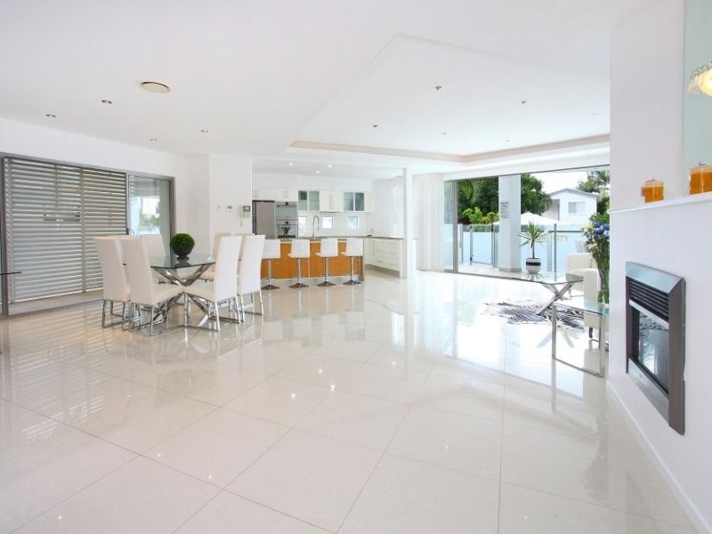 1/44 Tamborine Street, Mermaid Beach QLD 4218