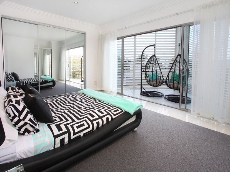 1/44 Tamborine Street, Mermaid Beach QLD 4218