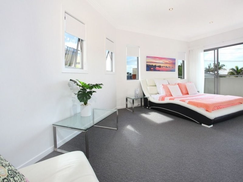 1/44 Tamborine Street, Mermaid Beach QLD 4218