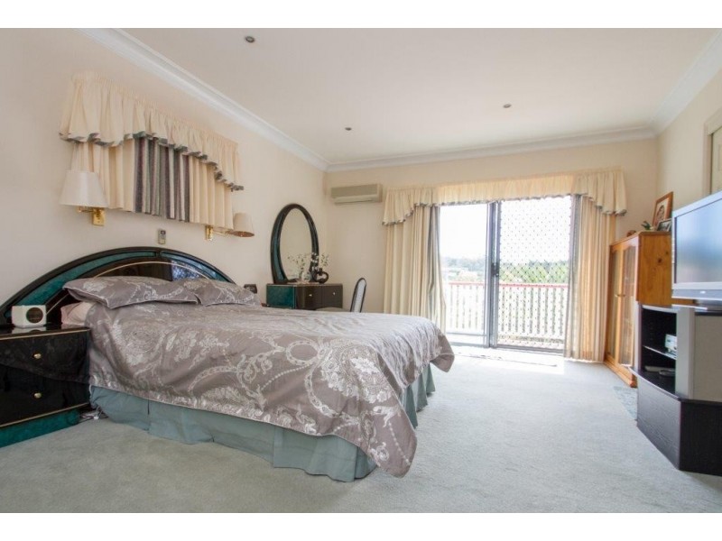 22-24 Leslie Parade, Stanthorpe QLD 4380