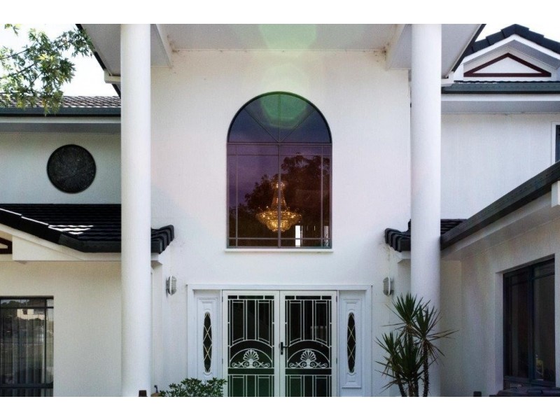 22-24 Leslie Parade, Stanthorpe QLD 4380