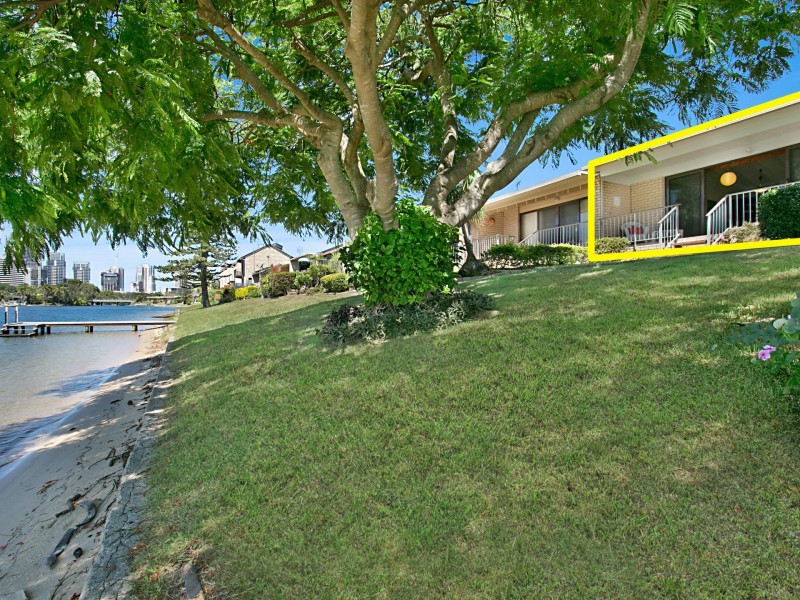 Unit 1/53 Hooker Boulevard, Broadbeach Waters QLD 4218