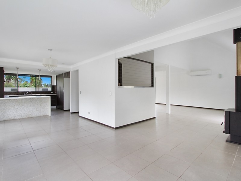 1 Arbour Place, Carrara QLD 4211