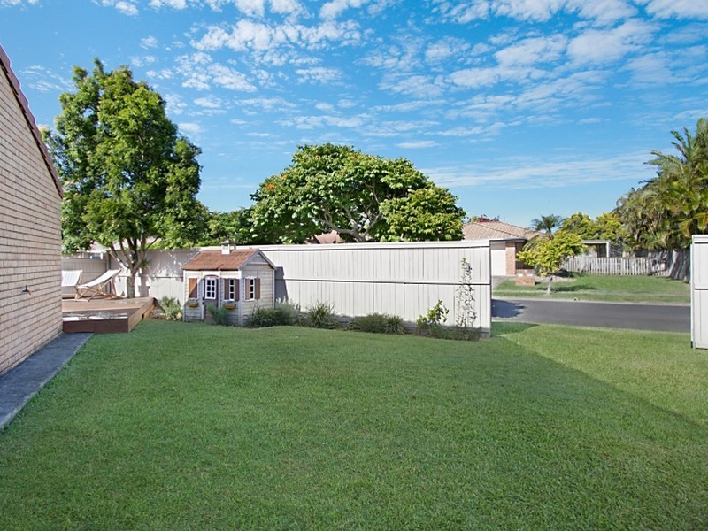 2/17 Mojave Drive, Burleigh Waters QLD 4220