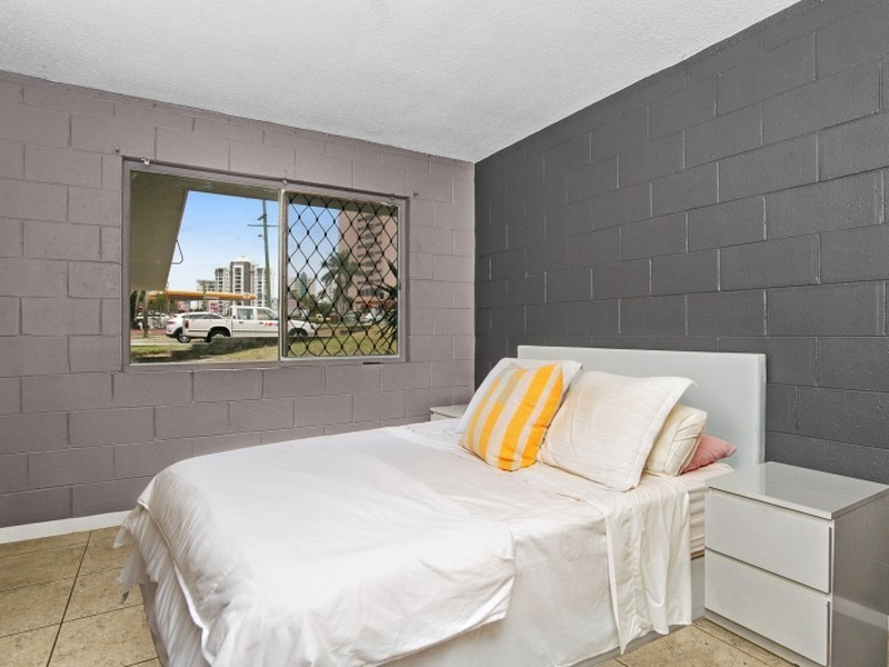 10 Rylie Street, Surfers Paradise QLD 4217