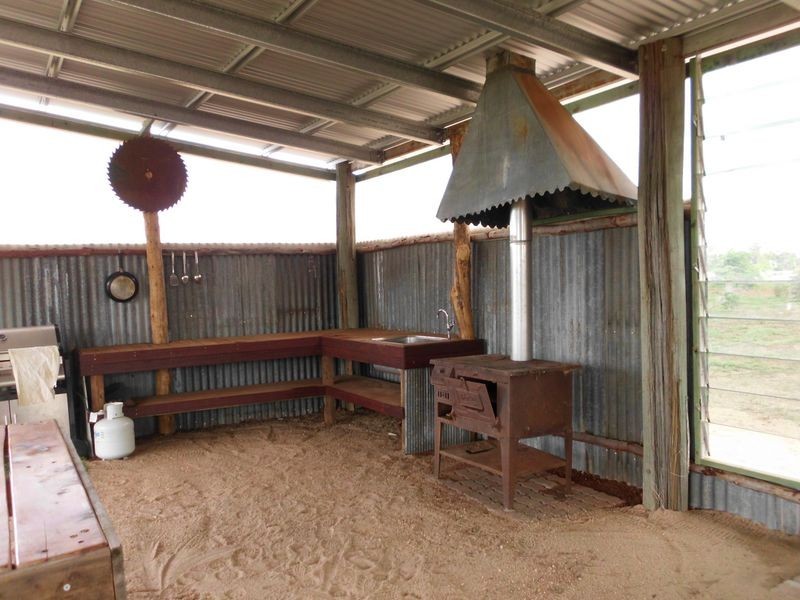 322 Weir Road (Caravan Park), Cunnamulla QLD 4490