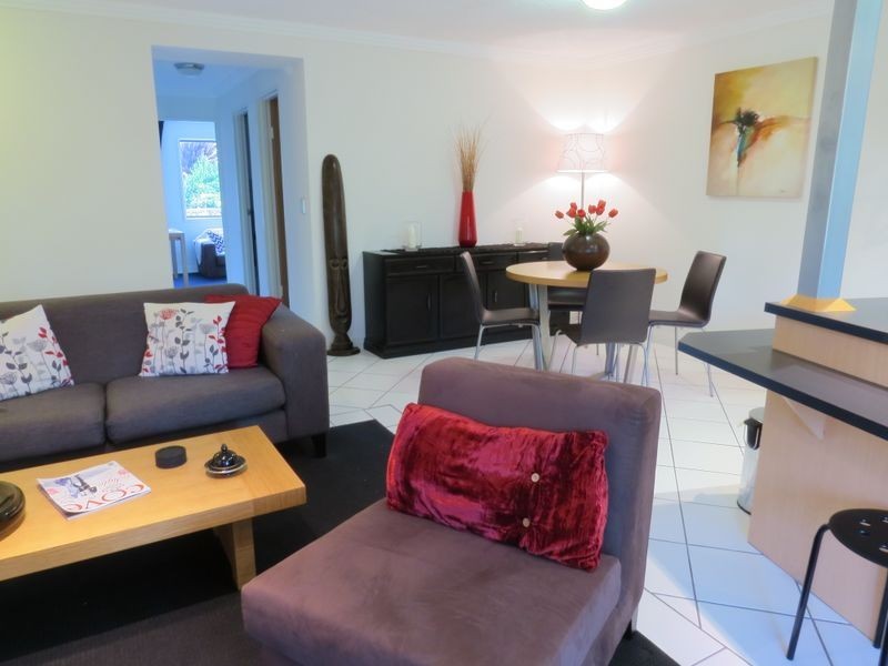 2/22 Wharf Road, Surfers Paradise QLD 4217