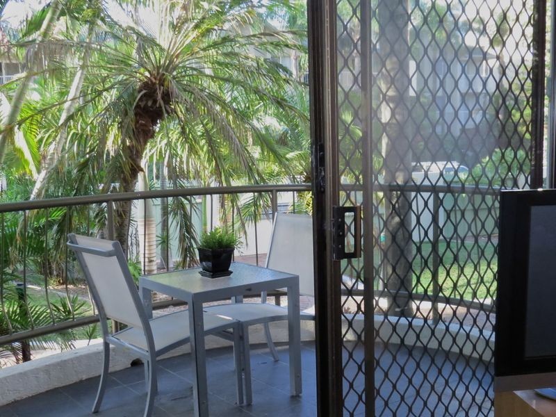 2/22 Wharf Road, Surfers Paradise QLD 4217