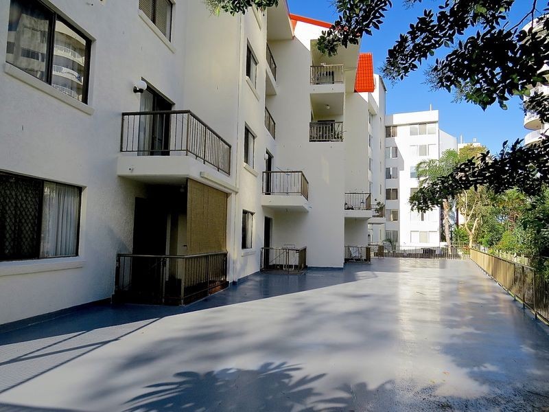 2/22 Wharf Road, Surfers Paradise QLD 4217