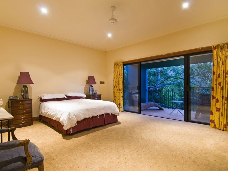 29 Kentia Court, Elanora QLD 4221