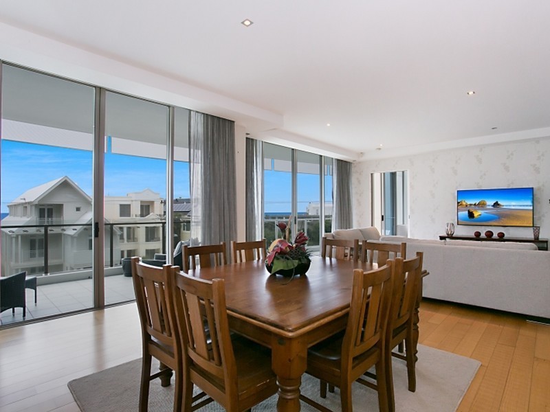 302/252 Hedges Avenue, Mermaid Beach QLD 4218
