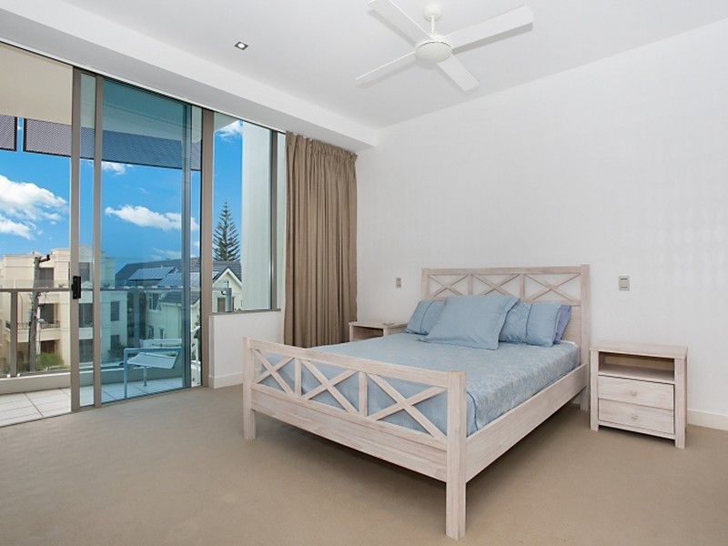 302/252 Hedges Avenue, Mermaid Beach QLD 4218