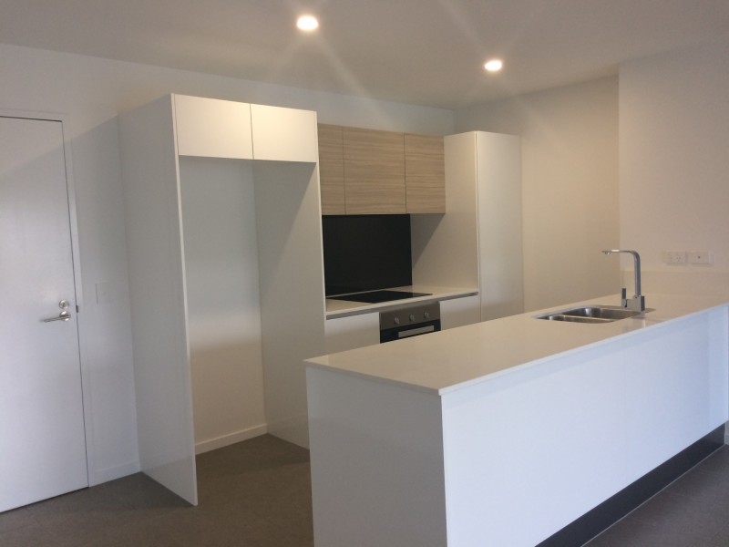 Apartment 3112/1 Waterford Court, Bundall QLD 4217