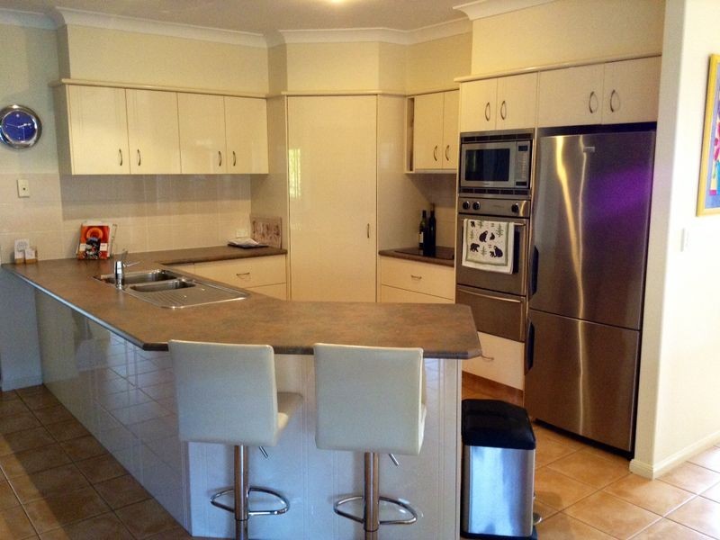 70 Coronet Crescent, Burleigh Waters QLD 4220