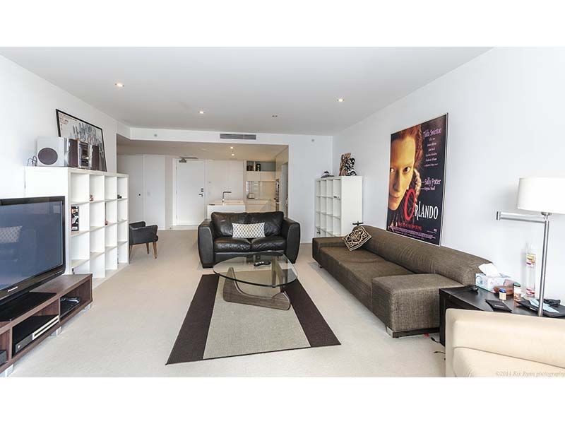 21601/4 Charles Avenue – ‘Oracle’, Broadbeach QLD 4218