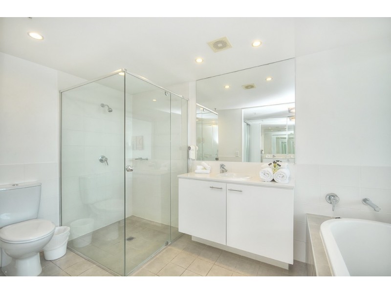 2405/33 T E Peters Drive, Broadbeach Waters QLD 4218