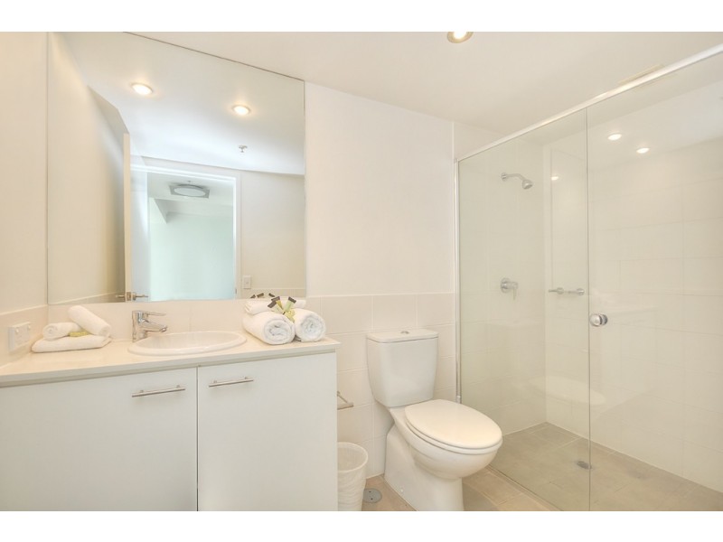 2405/33 T E Peters Drive, Broadbeach Waters QLD 4218