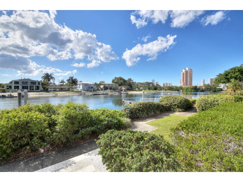 2405/33 T E Peters Drive, Broadbeach Waters QLD 4218
