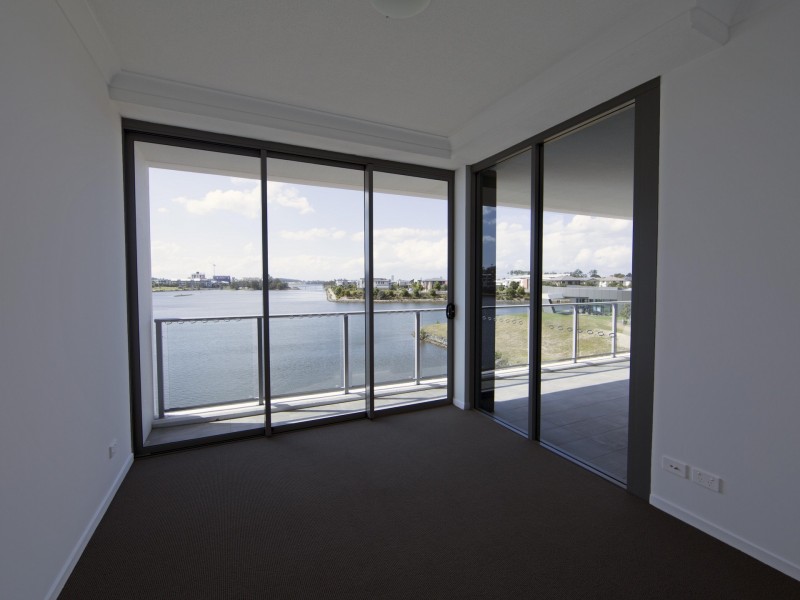 1105/397 Christine Avenue, Varsity Lakes QLD 4227