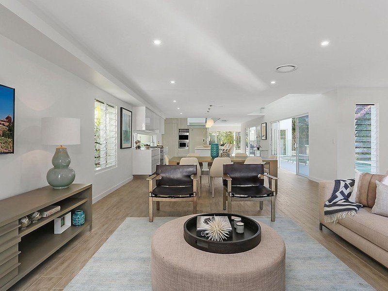 51 Amalfi Drive, Isle Of Capri QLD 4217