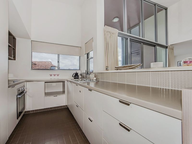 220/60 Riverwalk Avenue, Robina QLD 4226