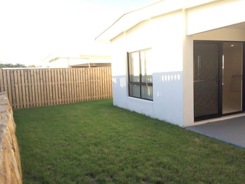 27 Hill Drive, Pimpama QLD 4209