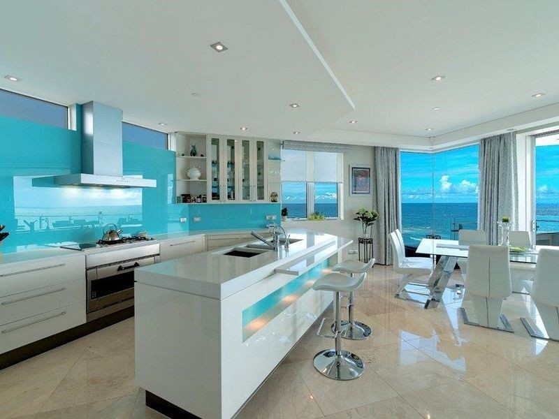 1 Enderley Avenue, Surfers Paradise QLD 4217