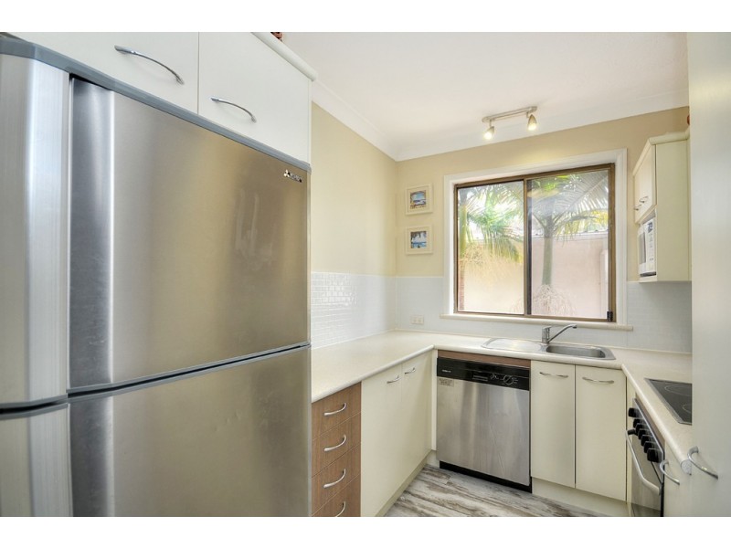 3/29 Second Avenue, Broadbeach QLD 4218
