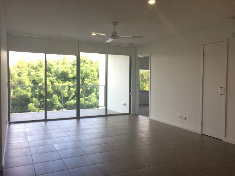 1 Waterford Court, Bundall QLD 4217