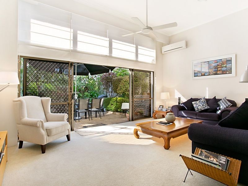 2/7 Campbell Street, Sorrento QLD 4217
