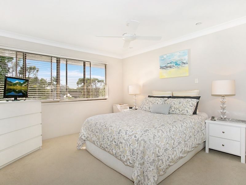 2/7 Campbell Street, Sorrento QLD 4217