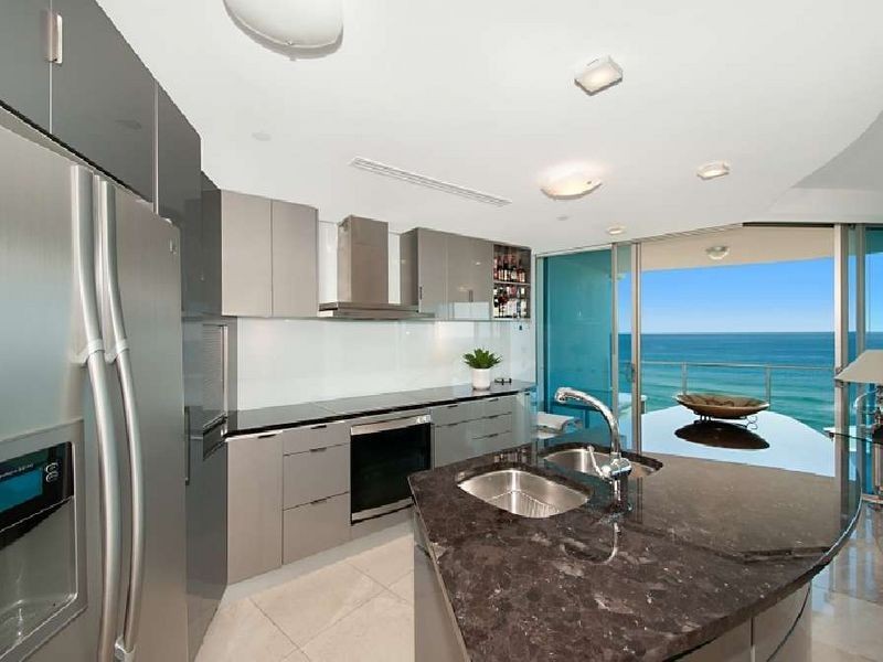 16/59 Broadbeach Boulevard, Broadbeach QLD 4218